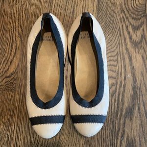 Stuart Weitzman beige and tan flats